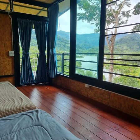 Baanhatsompaen Homestay Ранонг Екстериор снимка