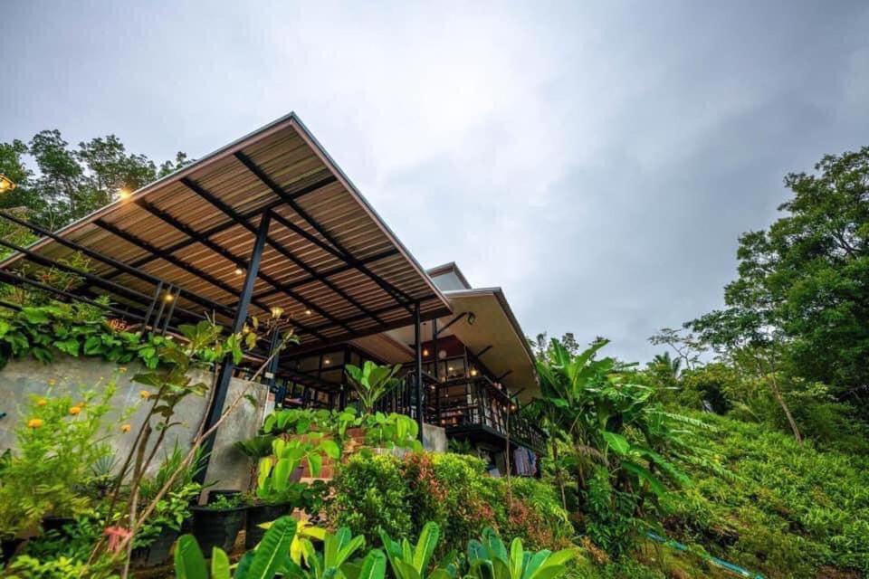 Baanhatsompaen Homestay Ранонг Екстериор снимка