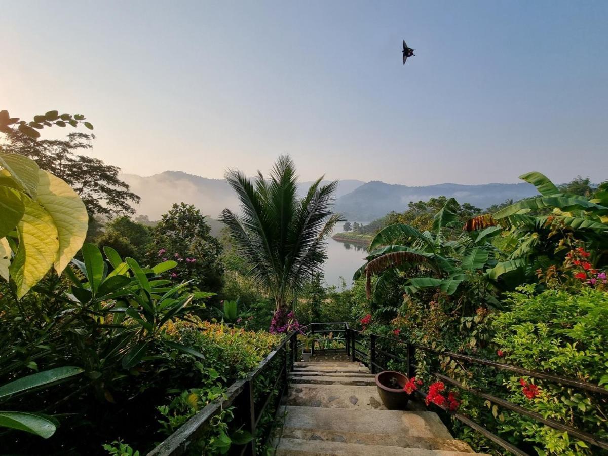 Baanhatsompaen Homestay Ранонг Екстериор снимка