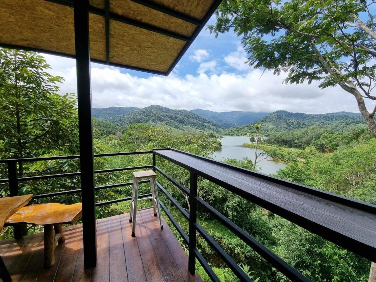 Baanhatsompaen Homestay Ранонг Екстериор снимка